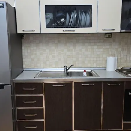 公寓 Apartment, Over The River *